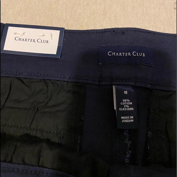 Charter Club Woman’s Shorts Size 16 - Picture 4 of 7